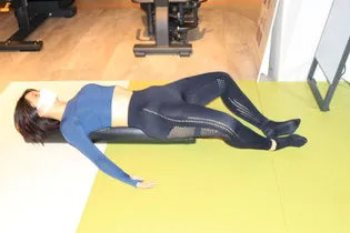 股関節を開くストレッチ